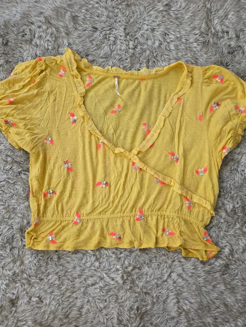 Free People Full Bloom Embroided Yellow Floral Ruffle V-Neck Top Women's Large